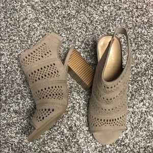 Lauren Conrad peep toe pumps